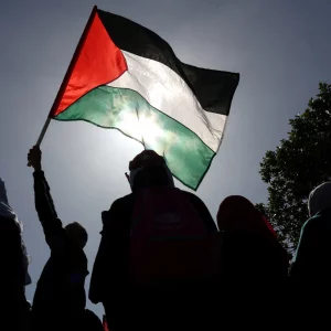 سيتم التبرع بكل المداخيل حتى بداية 2024 لصالح القضية الفلسطينية. 🇵🇸