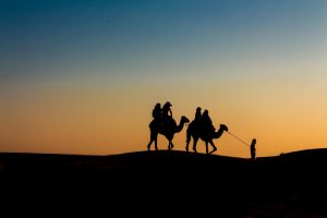 وَلا حُزنٌ يَدومُ وَلا سُرورٌ وَلا بُؤسٌ عَلَيكَ وَلا رَخاءُ